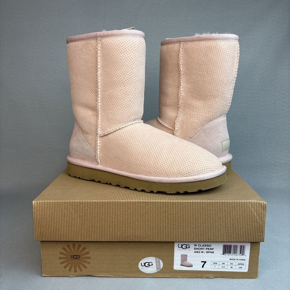 Women's UGG Boots Classic Short Baby Pink Perforated Sz 7 Festival Boho Rare!